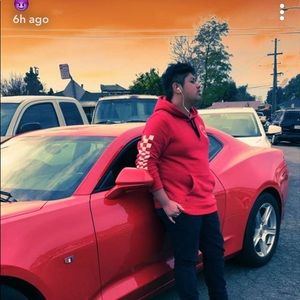 Meet your Posher, Carlos